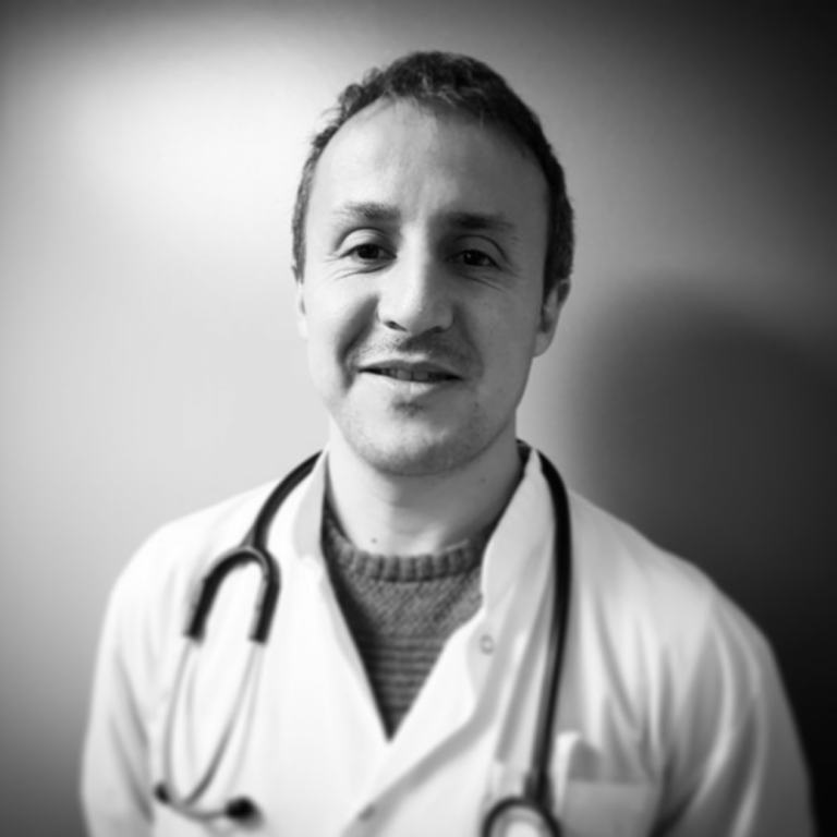 Portrait de Yacine AZIZI, Médecin